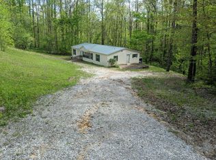 97 Wilkerson Cove Rd, Belvidere, TN 37306