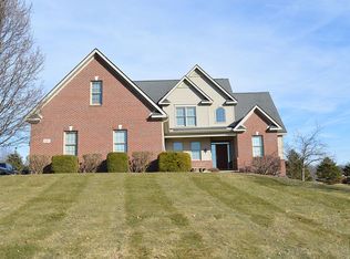 2147 Ridgewood Dr, Howell, MI 48843