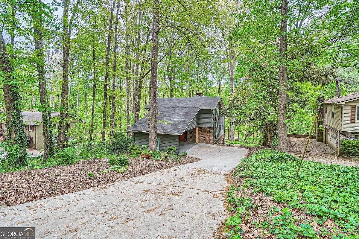 1852 Lake Lucerne Dr SW, Lilburn, GA 30047 Zillow