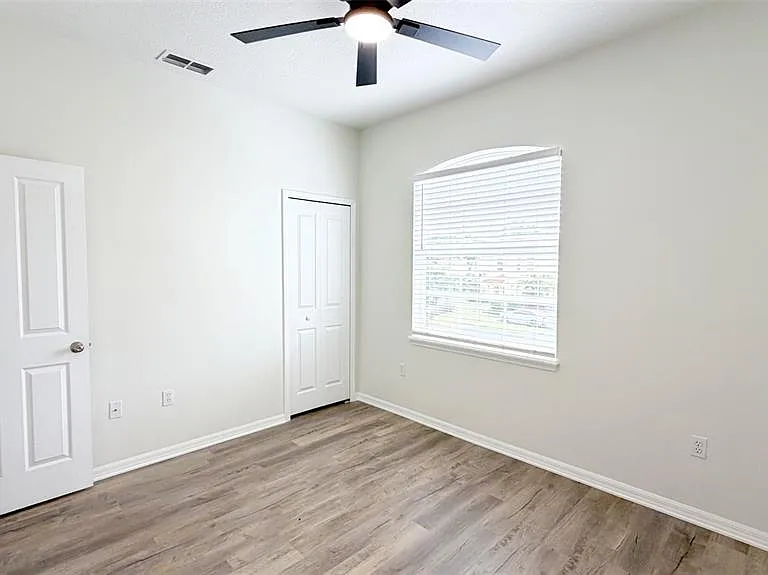 203 Madison Cir — Photo 29
