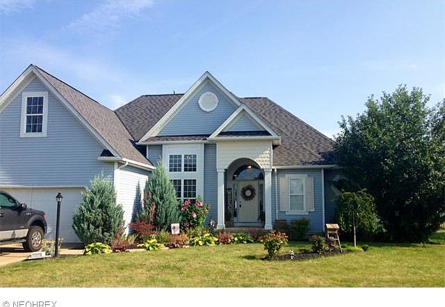 1st image of 302 Lakeside Ave