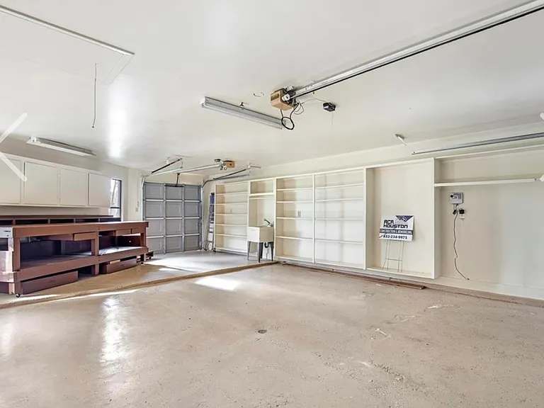 16040 Dunes Dr — Photo 6
