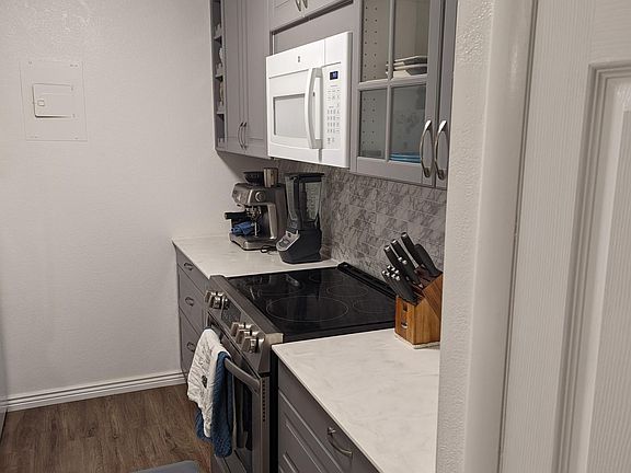 5th image of 3855 S Monaco Pkwy