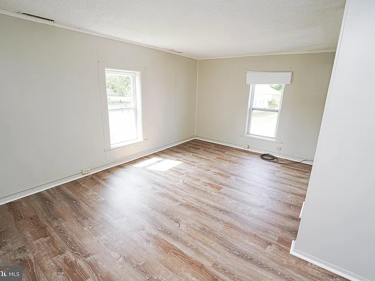 202 E Grove St #A — Photo 26