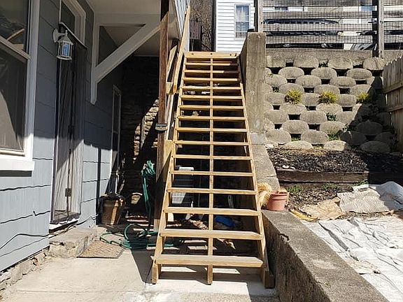 3rd image of 539 Klotter Ave #1