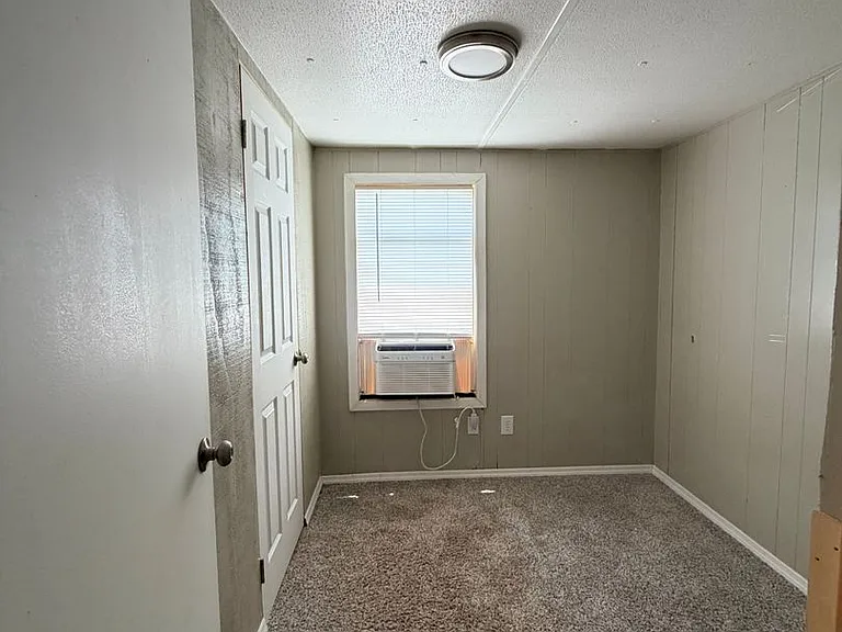315 Thompson Rd — Photo 5