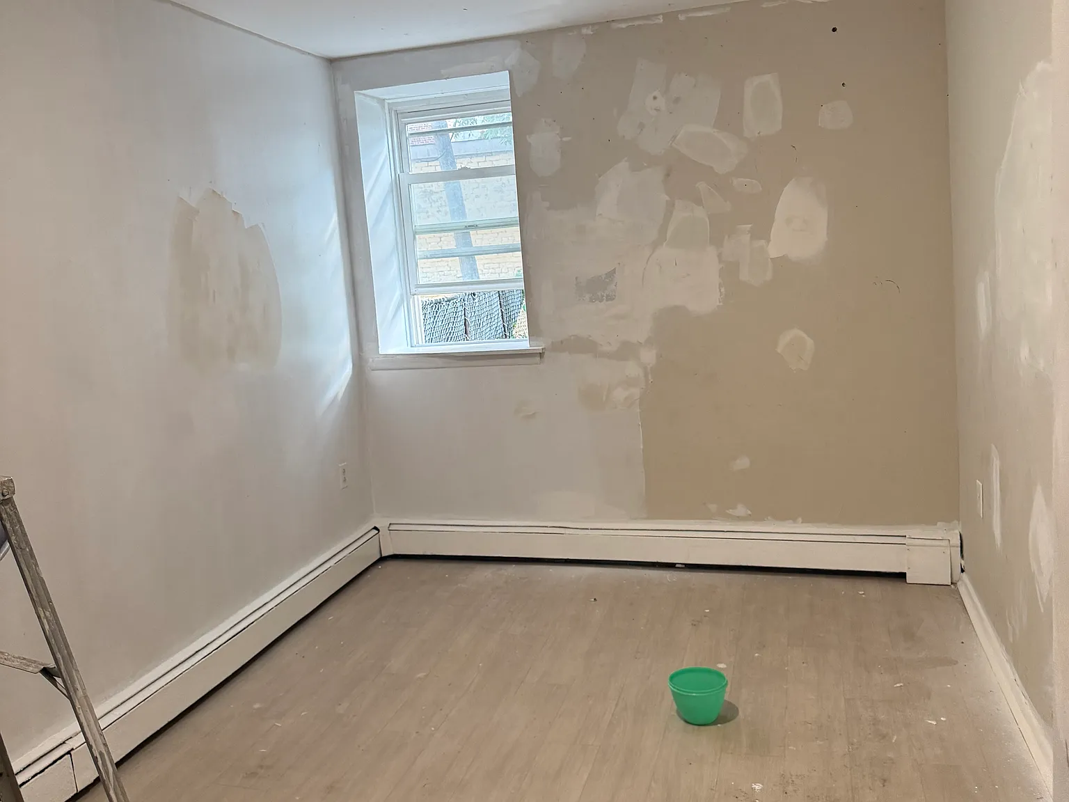 2 bed, 875 sqft, $2,300 — Photo 3