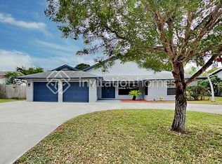 147 Heron Pkwy, Royal Palm Beach, FL 33411