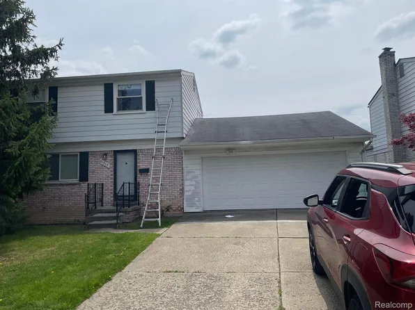31515 Bridge St, Garden City, MI 48135