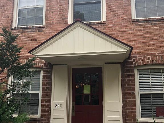 2nd image of 2511 Arlington Blvd APT 102