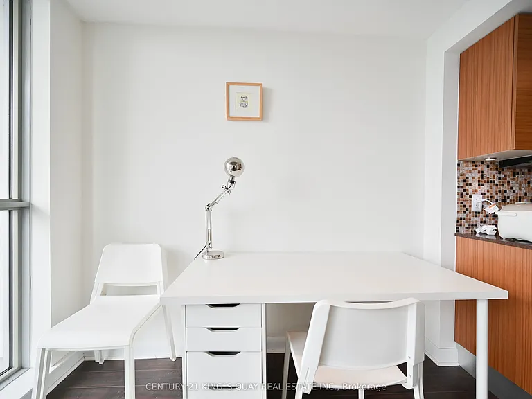 375 King St W #2908 — Photo 5