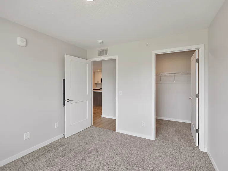 Old Town Apartments — Photo 21