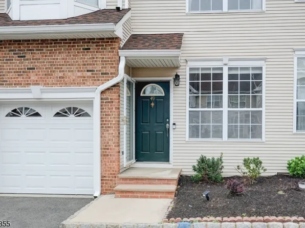 49 Gallop Ln, Franklin Twp., NJ 08873