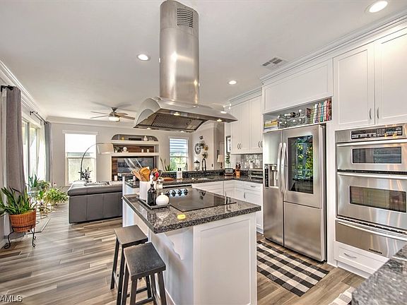 3rd image of 11424 Waterford Village Dr