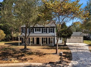 2538 Clearkirk Ct, Matthews, NC 28105