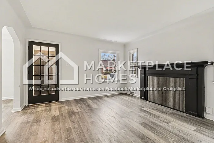 11235 Roxbury St — Photo 4