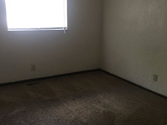 5th image of 1410 Broadway St #1410