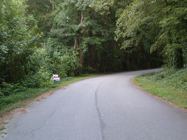 2nd image of 160 Highland Hills Rd