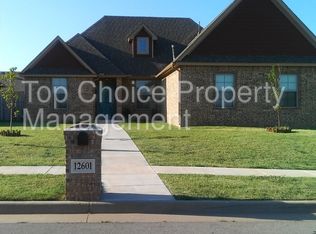12601 NW 7th Ct, Yukon, OK 73099