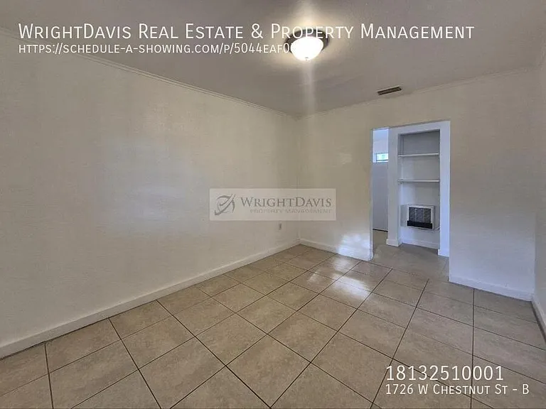 1726 W Chestnut St #B — Photo 6