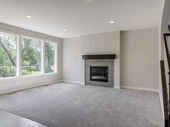5th image of 1136 Pine Hill Ln
