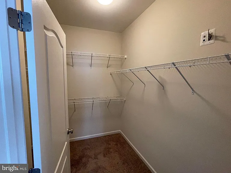 23530 Hopewell Manor Ter — Photo 11