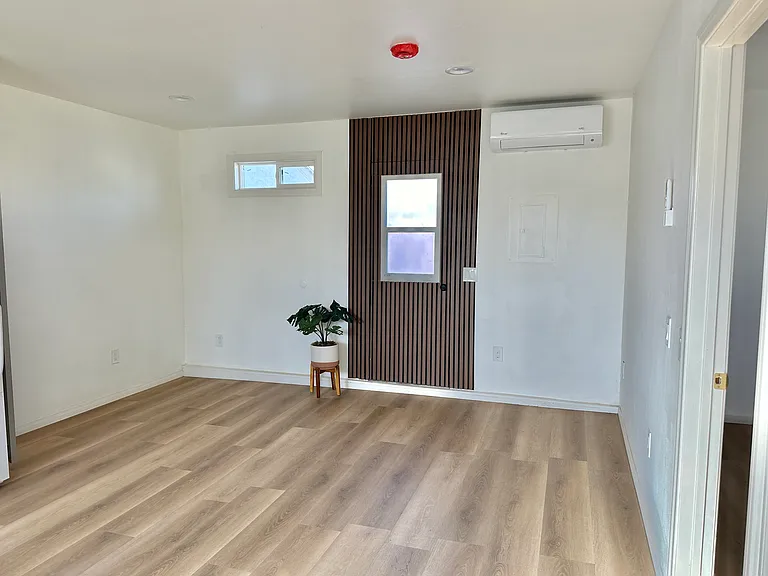 10032 Bernice Cir — Photo 15