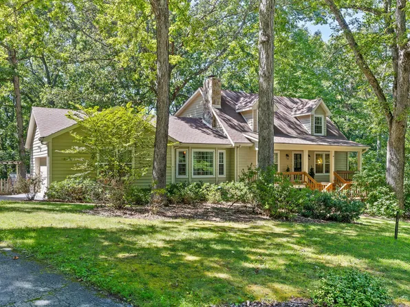 703 Windy Way, Signal Mountain, TN 37377