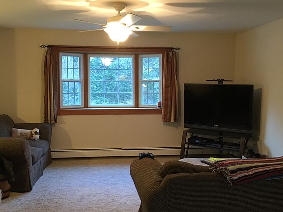 4th image of 11 Mott Dr