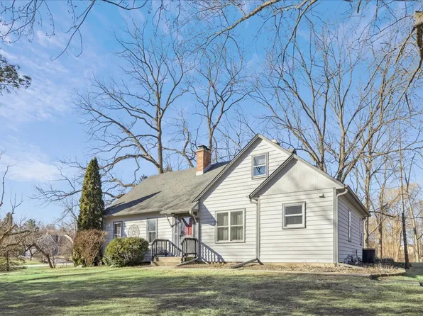 228 N Clyde Ave, Palatine, IL 60067