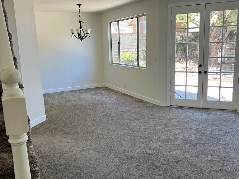 22715 Boxwood Ln — Photo 5