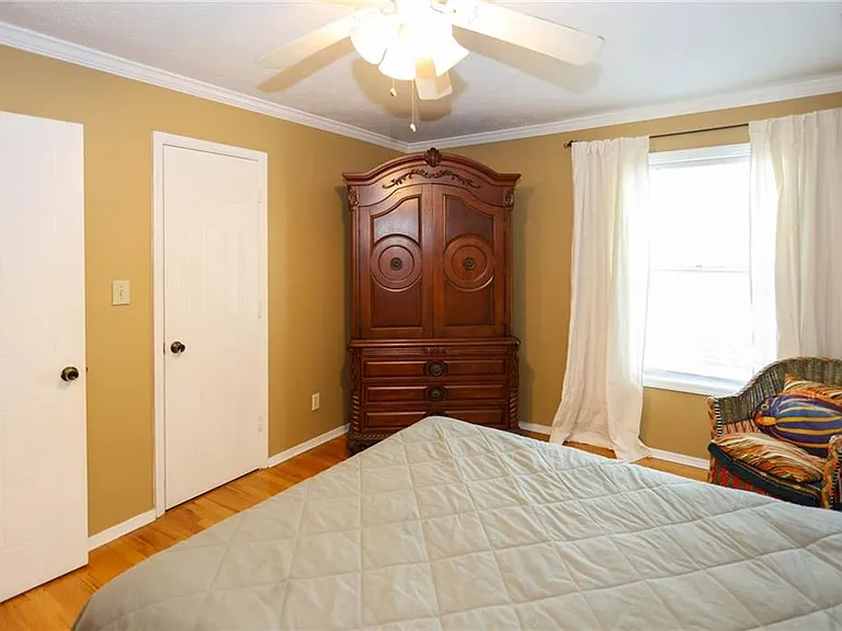 402 Olde Mill Ln — Photo 9