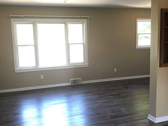 2nd image of 617 Lochhead Ave #B