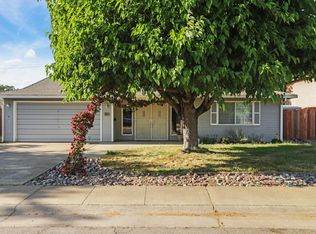 9055 Leatham Ave, Fair Oaks, CA 95628