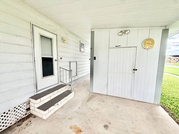 3rd image of 5445 Wilson Dr