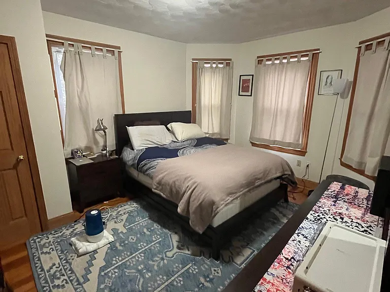 41 Montfern Ave — Photo 3