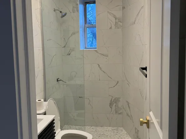 275 Smith Street image 5 of 13