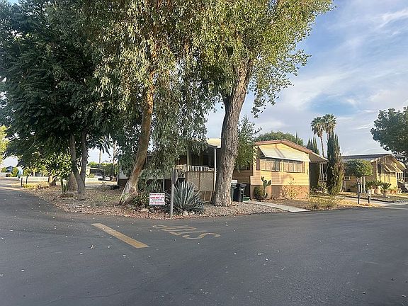 3rd image of 21100 State St Space 50