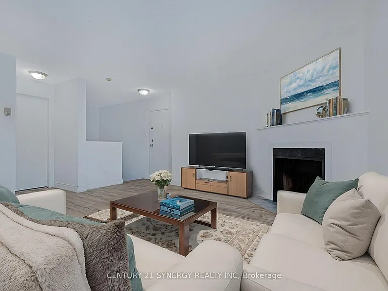 1589 Saint Bernard St #403 — Photo 9