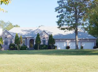 218 Settlers Trail Rd, Marshfield, MO 65706