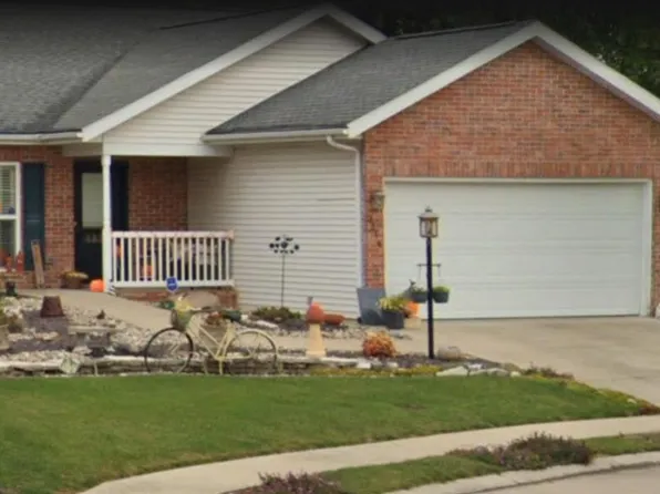 3214 E Leverett Ct, Alton, IL 62002