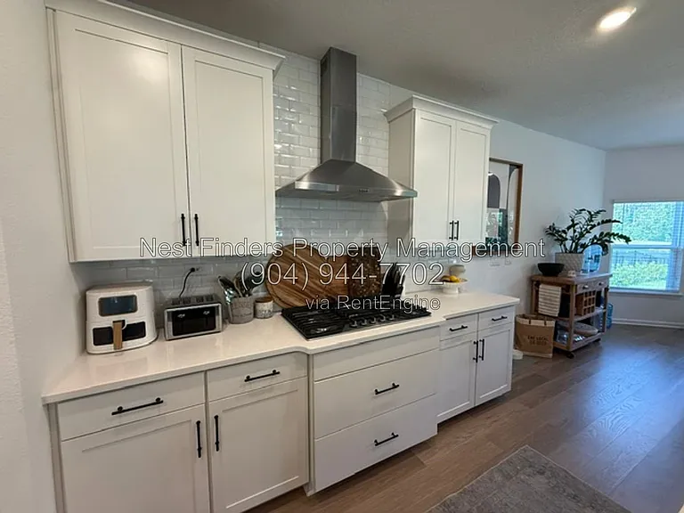 1127 Brook Forest Dr — Photo 12