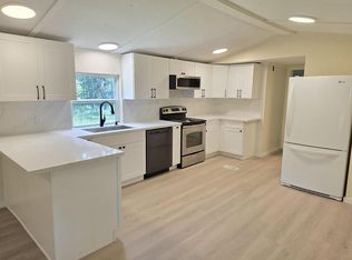 5060 Evergreen Forest Ln, Navasota, TX 77868