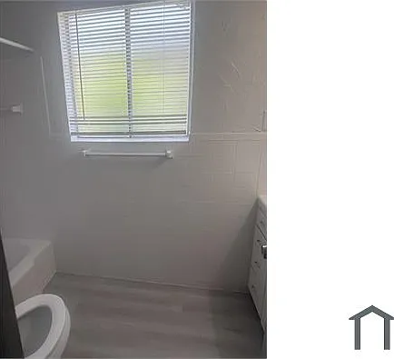 5647 Gaston Ave — Photo 10