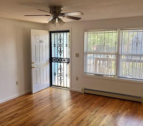 3rd image of 340 Johnston Ave
