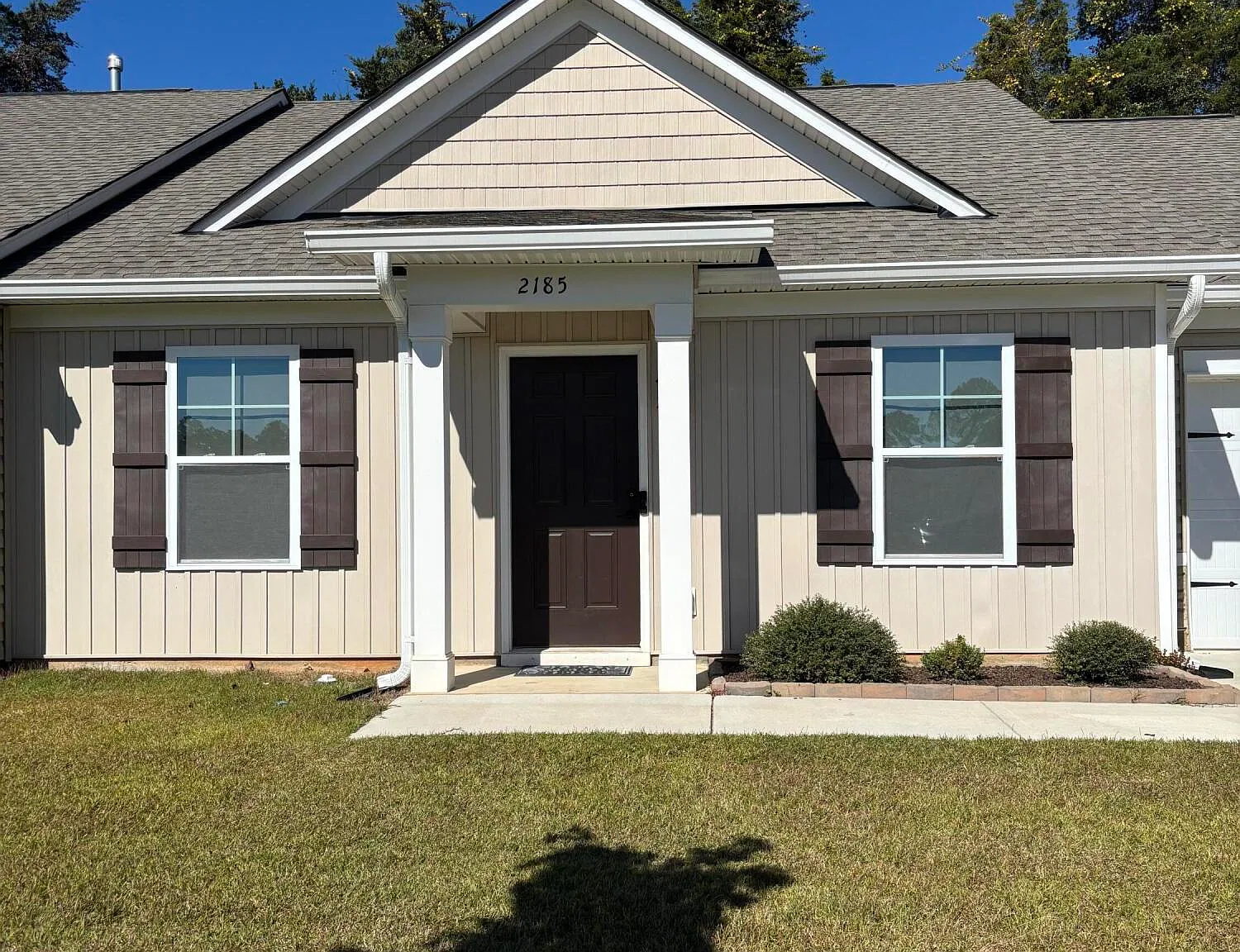3 bed, 2.0 bath, 1368 sqft, $1,750 — Photo 2