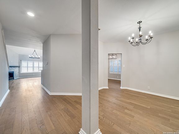 3rd image of 12410 CANYON CT