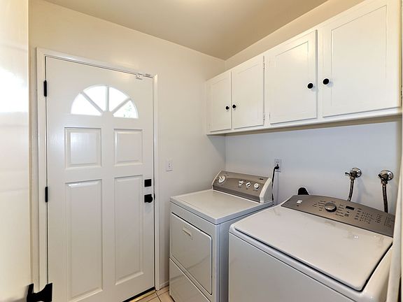 5th image of 17135 Tiara St