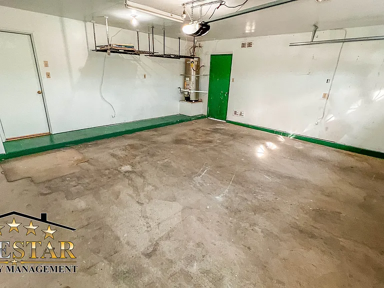 4605 Mount Everest Way — Photo 23