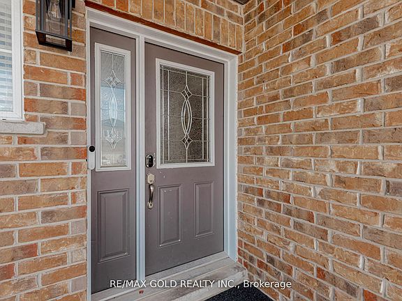 3rd image of 240 Birkinshaw Rd
